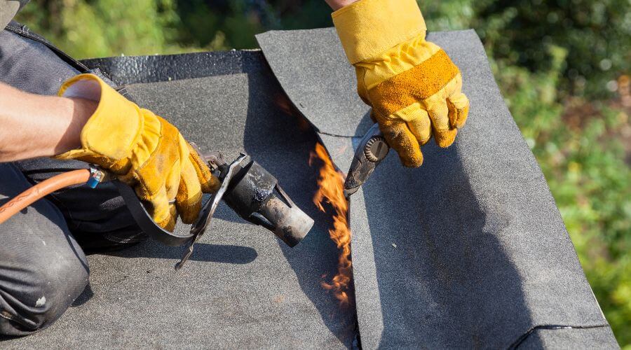 Professional flood damage restoration services in Red Boiling Springs, TN